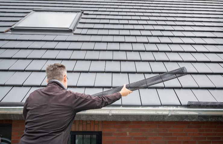 Seasonal Gutter Maintenance Chicago IL